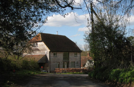 Things to Consider When Converting an Old Barn Into a Home Image